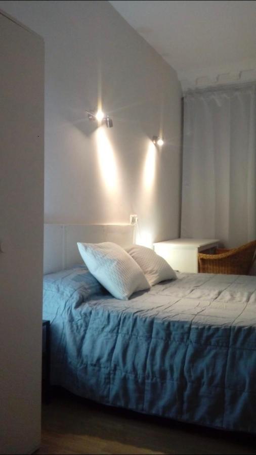 Hostal Trevinca Madrid Exterior photo